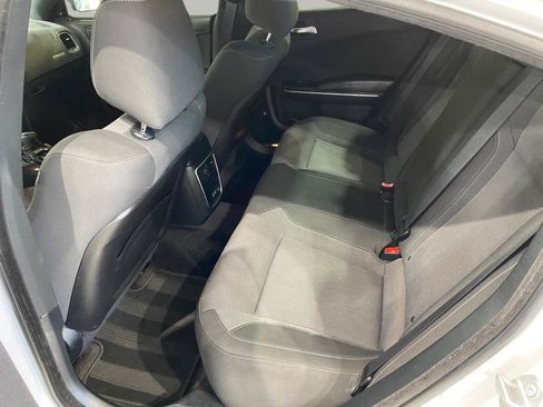 Used 2019 Dodge Charger SXT AWD/4WD image 16