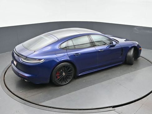 Used 2021 Porsche Panamera GTS w/ Premium Package image 37