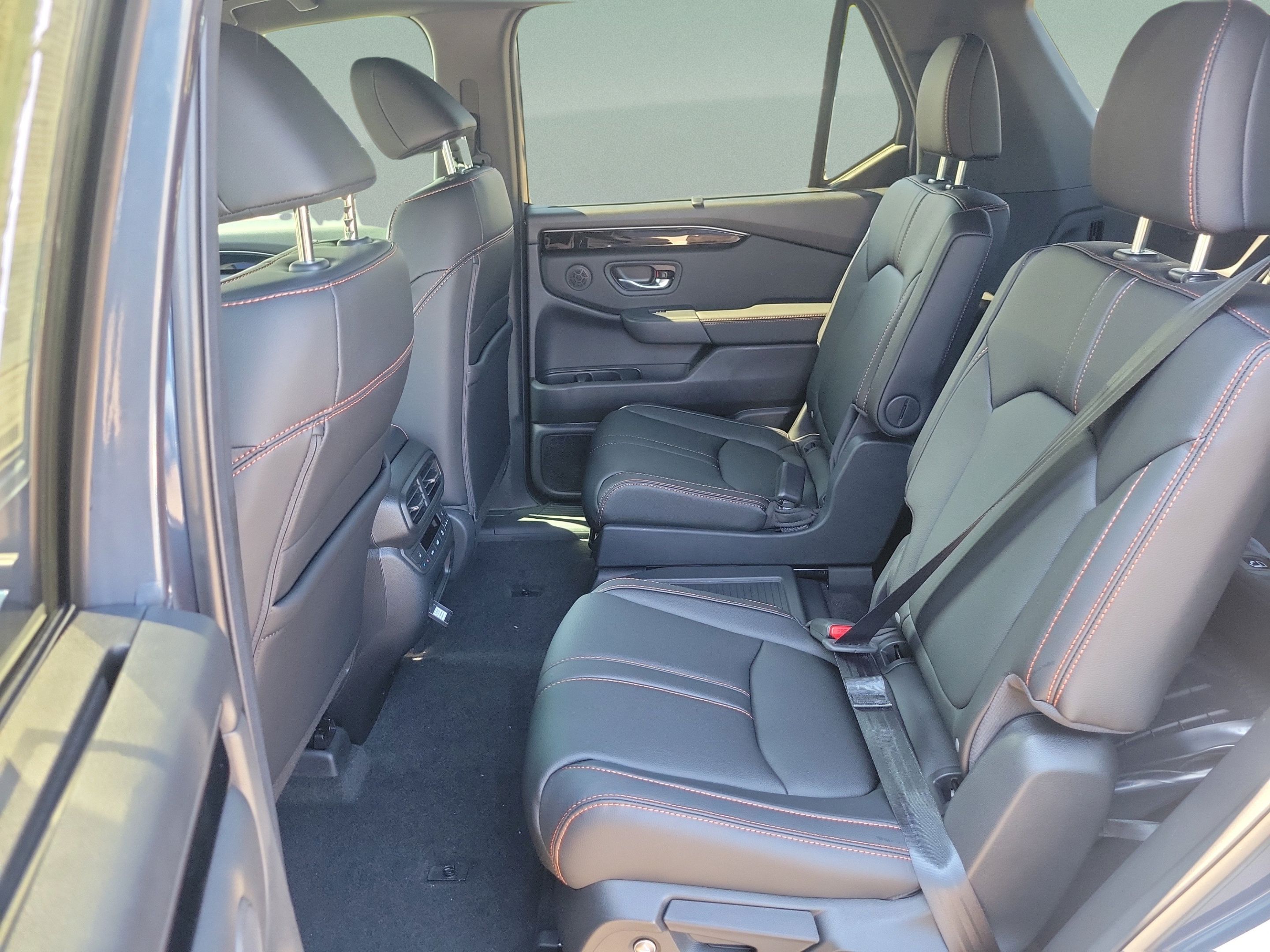 New 2026 Honda Pilot TrailSport image 9