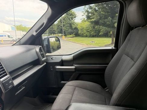 Used 2016 Ford F150 XLT w/ Equipment Group 302A Luxury AWD/4WD image 16