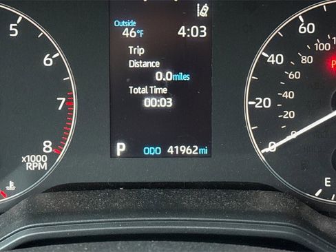 Used 2023 Toyota Corolla LE image 34