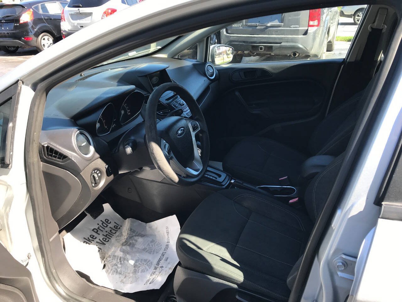 Used 2019 Ford Fiesta SE w/ Equipment Group 201A FWD image 9