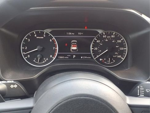Used 2023 Nissan Rogue S AWD/4WD image 17