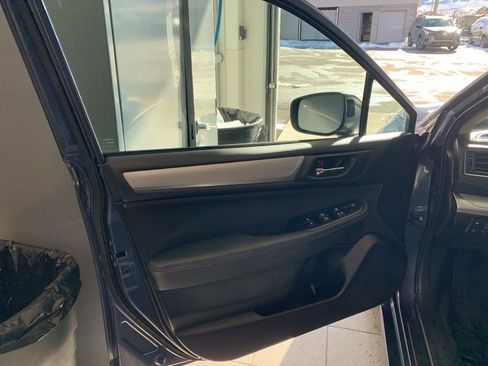 Used 2018 Subaru Legacy 2.5i Premium image 5