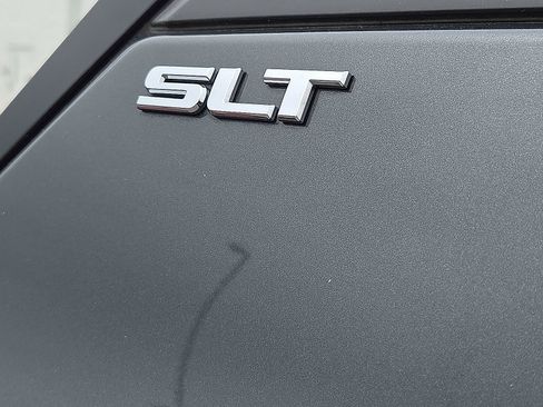 Certified 2020 GMC Terrain SLT FWD image 8