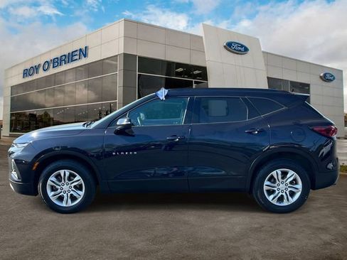 Used 2020 Chevrolet Blazer LT FWD image 2