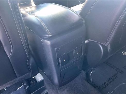 Used 2023 Ford Explorer XLT w/ Equipment Group 202A RWD image 33
