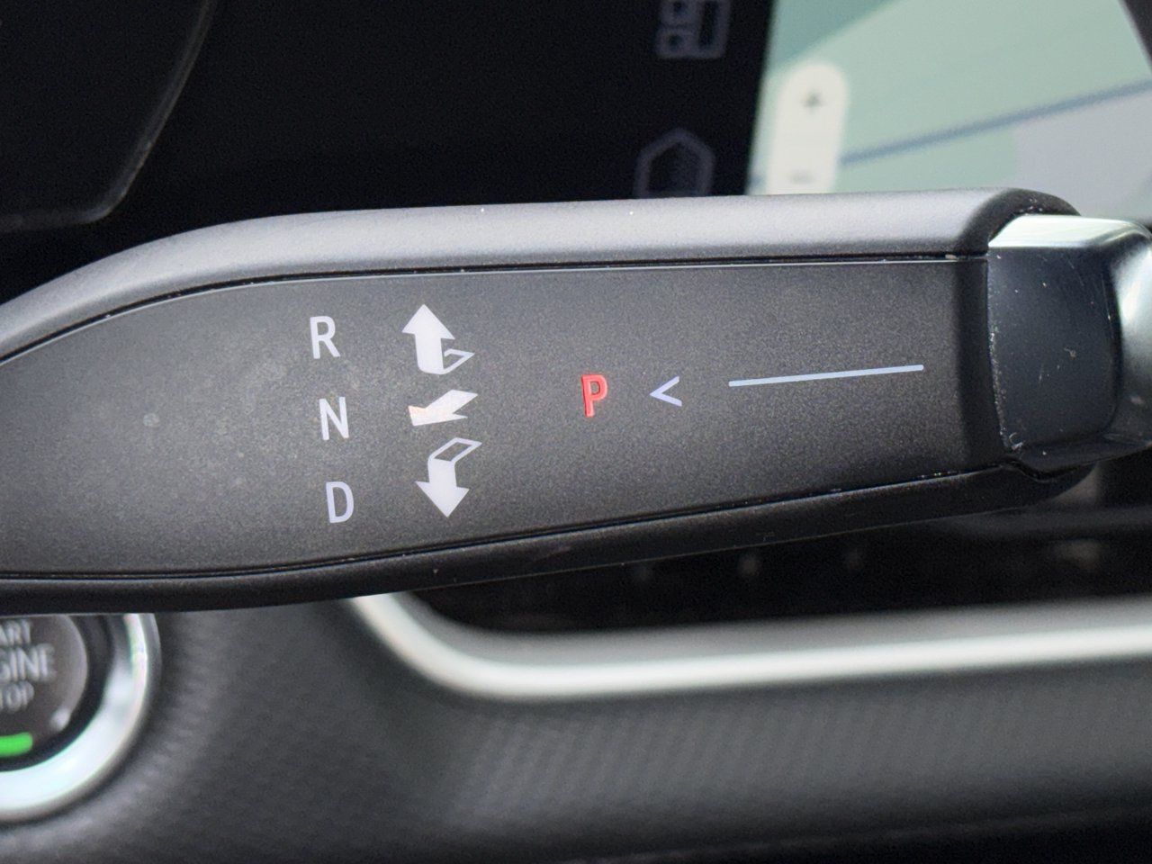 Used 2025 Chevrolet Equinox LT FWD image 9