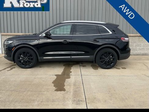 Used 2023 Lincoln Nautilus Reserve w/ Equipment Group 202A image 2