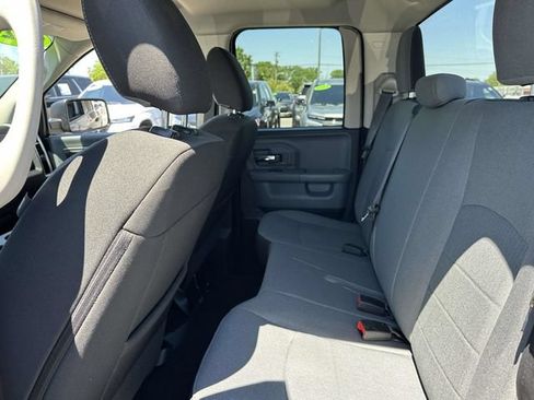 Used 2024 RAM 1500 Classic SLT AWD/4WD image 16