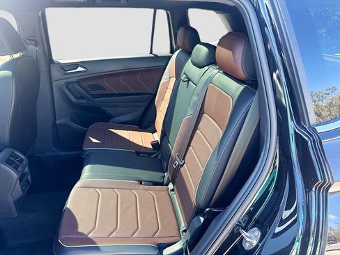 Used 2024 Volkswagen Tiguan SEL R-Line image 21