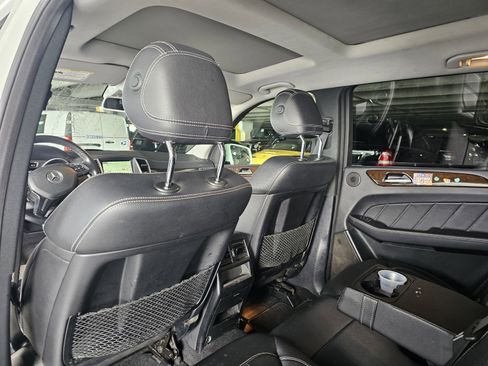 Used 2015 Mercedes-Benz GL 450 4MATIC image 7