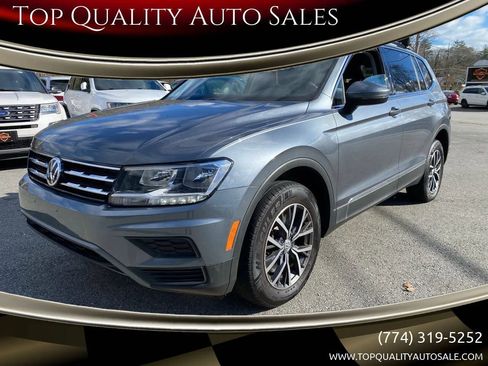 Used 2020 Volkswagen Tiguan SE w/ Panoramic Sunroof Package image 1
