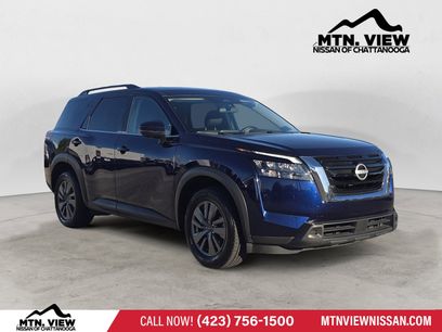 Used 2025 Nissan Pathfinder SV