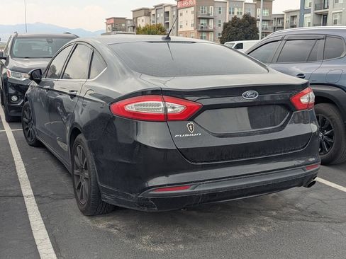 Used 2014 Ford Fusion SE FWD image 6