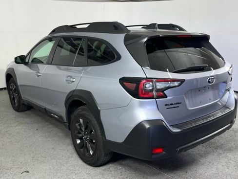 Used 2025 Subaru Outback Onyx Edition XT AWD/4WD image 19