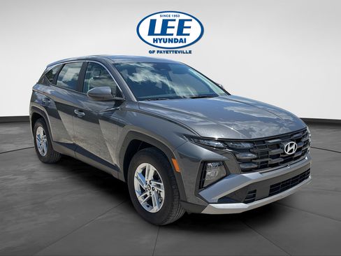 New 2026 Hyundai Tucson SE FWD image 1