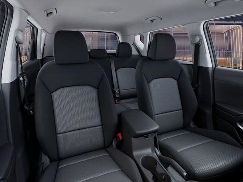Used 2025 Kia Soul LX FWD image 15