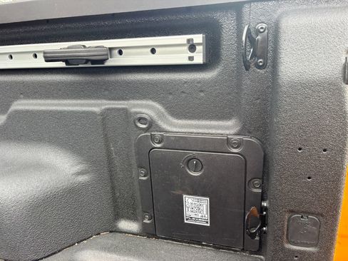 Used 2023 Ford Maverick Lariat w/ Lariat Luxury Package image 11