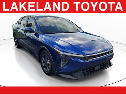 Used 2025 Kia K4 FWD image 1