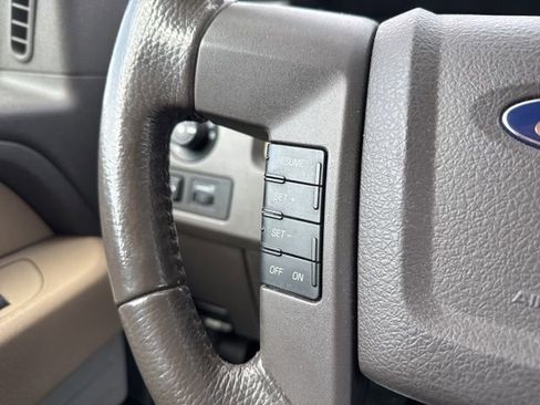 Used 2010 Ford F150 XLT RWD image 27