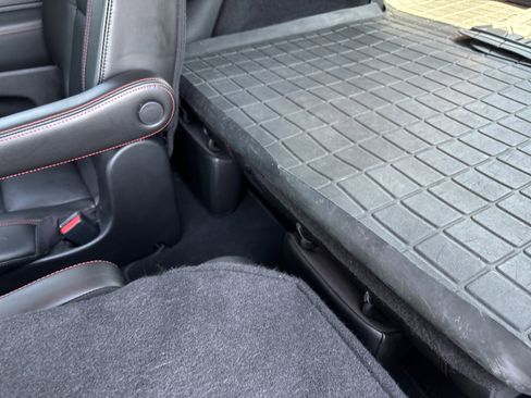 Certified 2024 Dodge Durango GT image 35