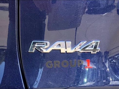 Used 2024 Toyota RAV4 XLE FWD image 32