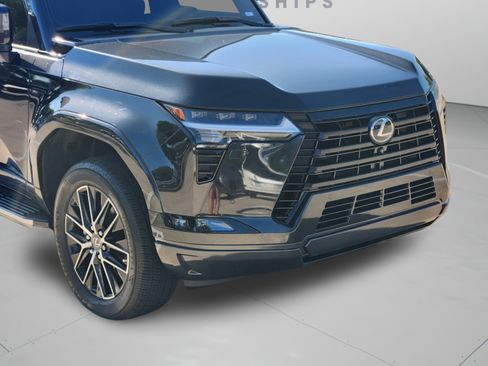 Used 2024 Lexus GX 550 w/ Cold Area Package AWD/4WD image 35