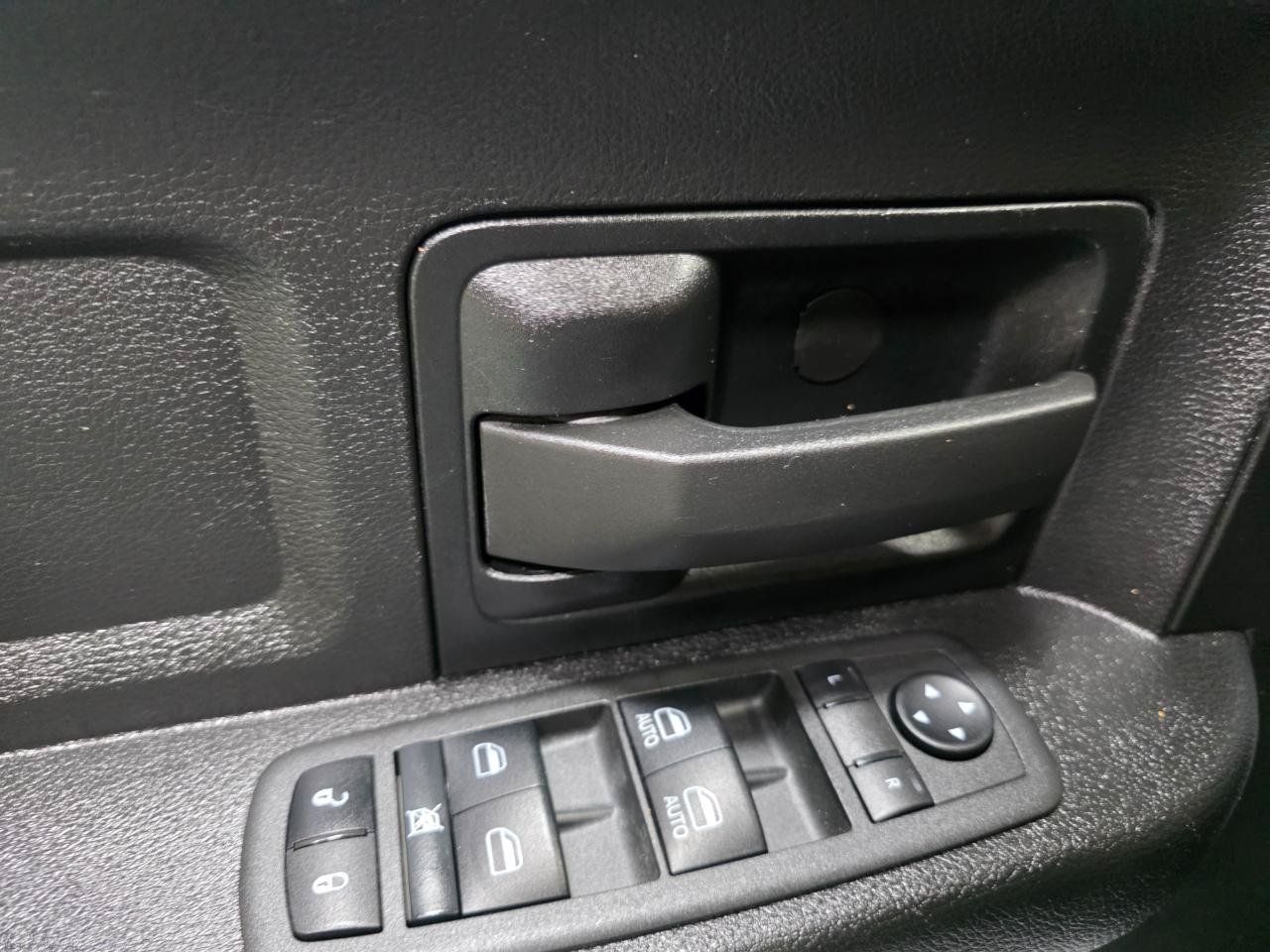Used 2022 RAM 2500 Tradesman AWD/4WD image 17