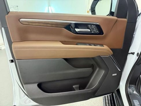 New 2026 Chevrolet Tahoe High Country image 14