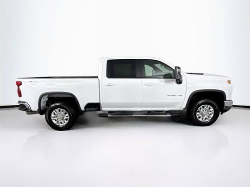 Used 2025 Chevrolet Silverado 3500 LT w/ Safety Package AWD/4WD image 11