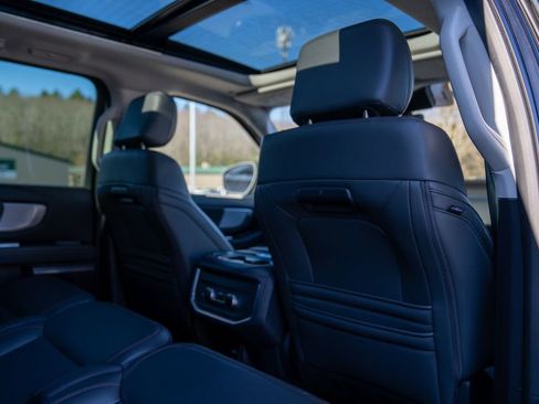 Used 2025 Ford Expedition Max Active image 15