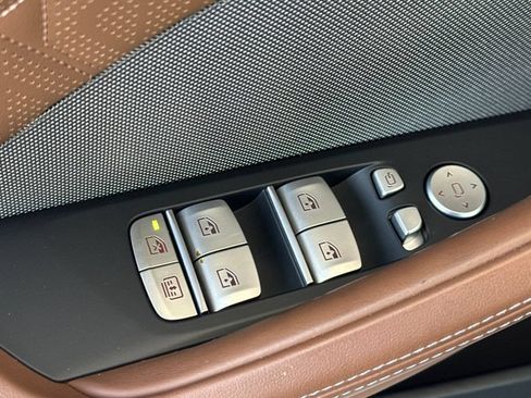 Used 2025 BMW M8 Competition w/ M Carbon Exterior Package AWD/4WD image 15