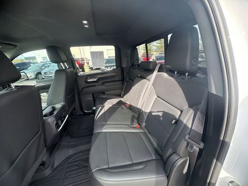 Used 2023 GMC Sierra 1500 SLT w/ SLT Premium Package image 12