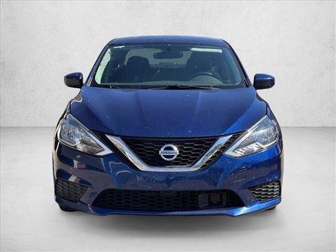 Used 2019 Nissan Sentra SV image 2