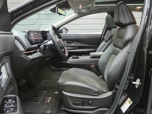 Used 2023 Nissan Ariya FWD image 14