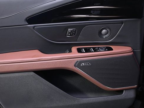 New 2026 Lincoln Nautilus Reserve w/ Jet Appearance Package image 22