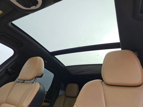 Used 2014 Porsche Cayenne Turbo image 22