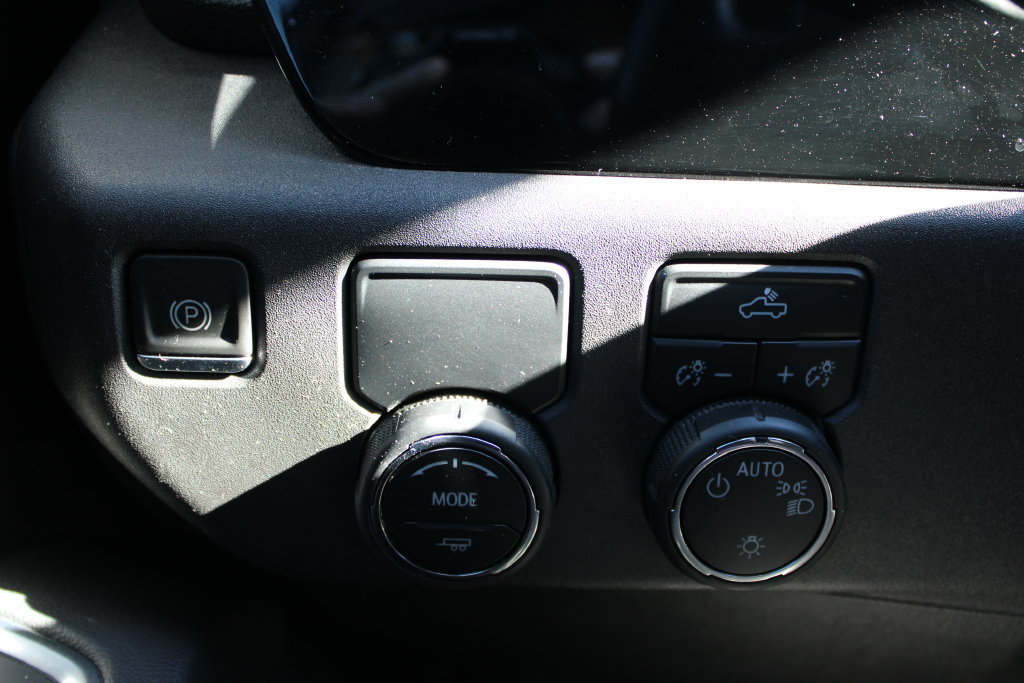 Used 2022 Chevrolet Silverado 1500 LT RWD image 44