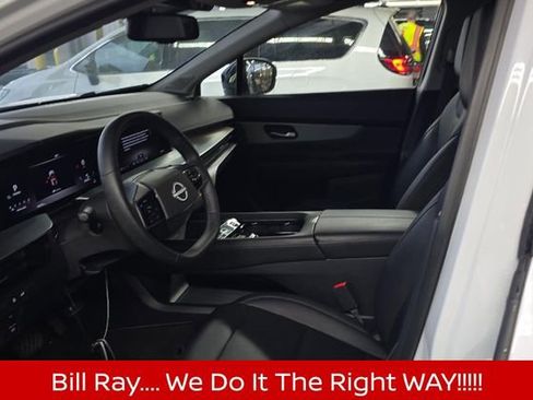 Certified 2025 Nissan Murano SL image 3