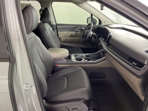 New 2026 Kia Carnival SX image 47