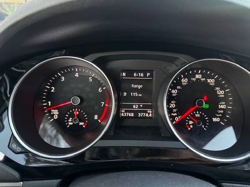 Used 2017 Volkswagen Jetta SEL image 33