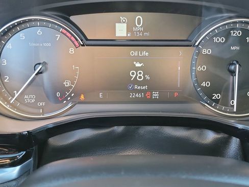 Used 2025 Cadillac XT6 Premium Luxury image 8