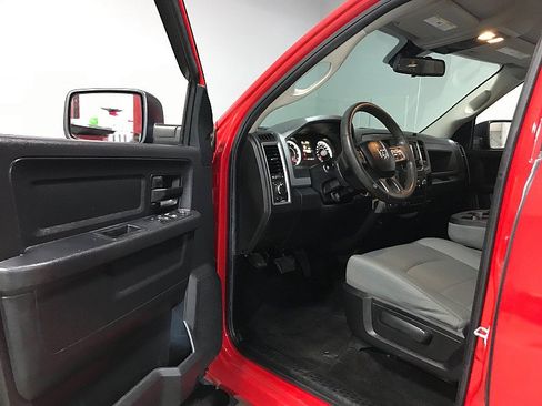 Used 2016 RAM 1500 Tradesman w/ Popular Equipment Group AWD/4WD image 9