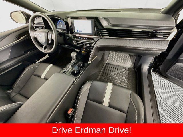 Used 2026 Toyota Camry SE FWD image 26