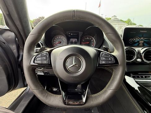 Used 2019 Mercedes-Benz AMG GT R image 22