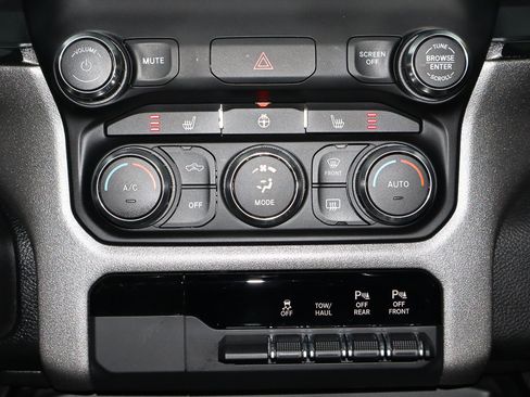 Used 2022 RAM 1500 Big Horn w/ Built-to-serve Edition image 22