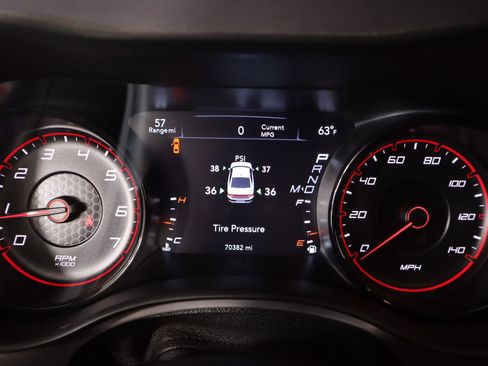 Used 2022 Dodge Charger SXT w/ Blacktop Package image 4