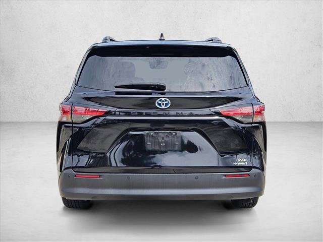 Used 2022 Toyota Sienna XLE FWD image 6