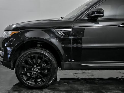 Used 2017 Land Rover Range Rover Sport HSE image 6